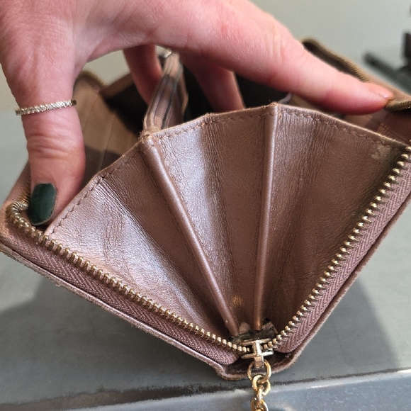 Gucci Beige and Brown GG Canvas Wallet With Tags - Picture 13 of 13